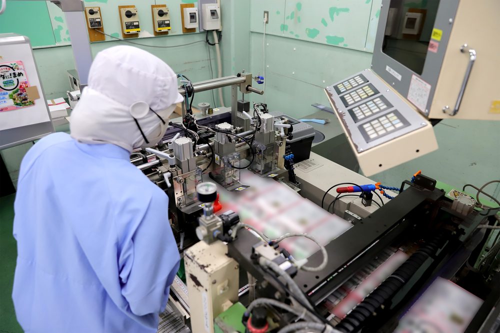 製造ラインの作業風景